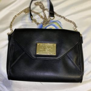 Chain cross body purse